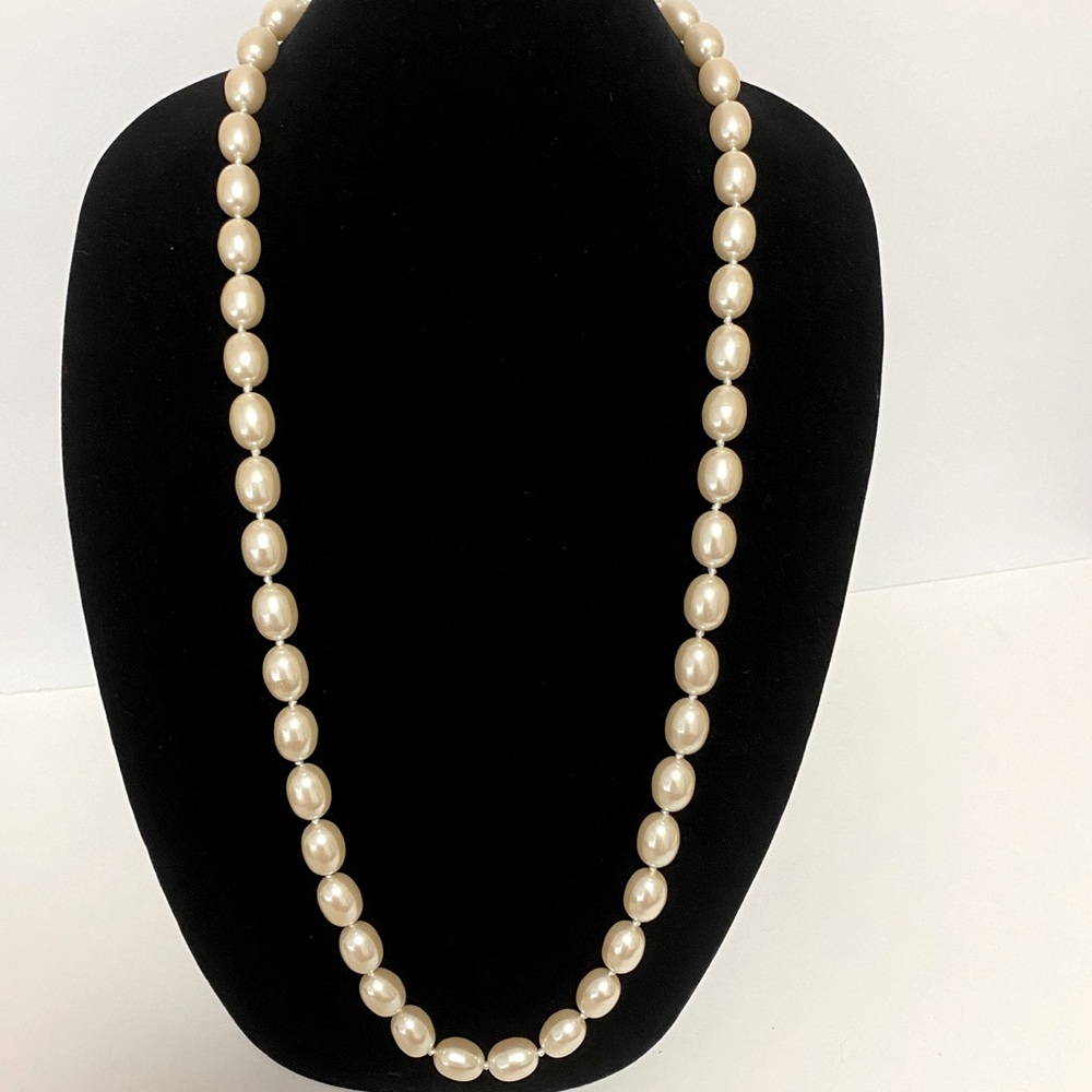 Vintage 1980’s Carolee Lusrtous Faux Long Pearl Necklace can be Doubled …